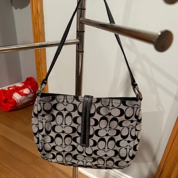 Coach Signature Canvas & Leather Hobo F13067 - Picture 2 of 5